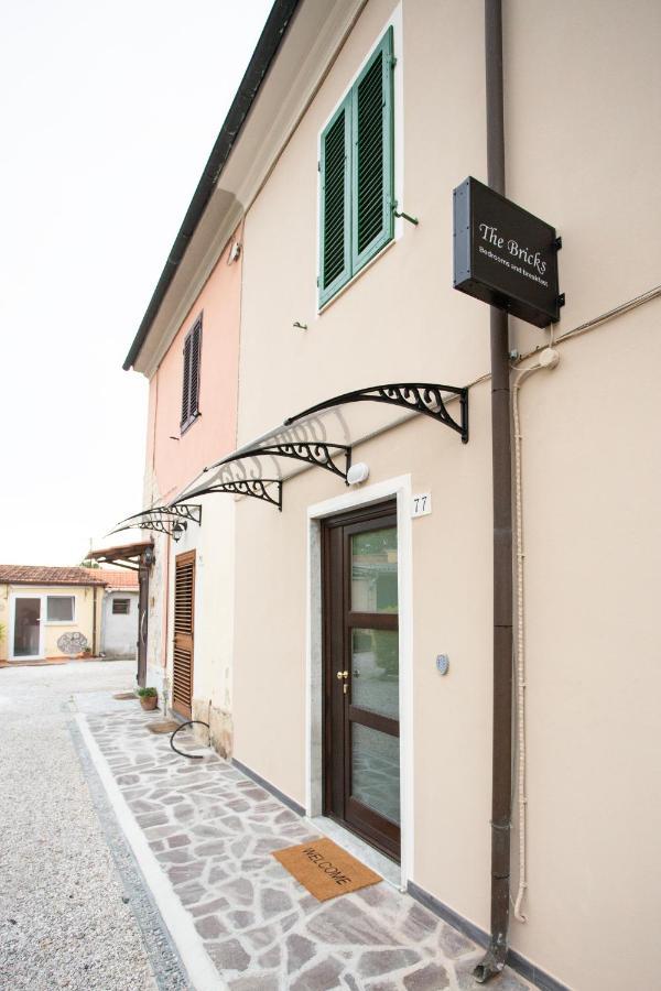 The Bricks B&B Free Parking Pisa Exterior photo